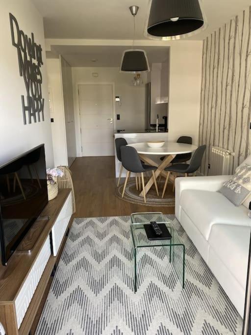 Precioso Apartamento Con Terraza Y Piscina En Portonovo-Sanxenxo 外观 照片
