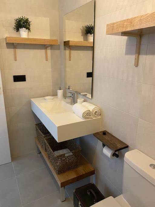 Precioso Apartamento Con Terraza Y Piscina En Portonovo-Sanxenxo 外观 照片