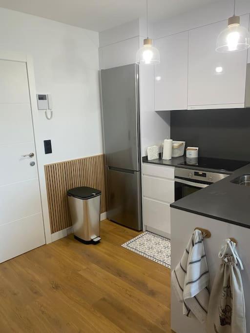 Precioso Apartamento Con Terraza Y Piscina En Portonovo-Sanxenxo 外观 照片